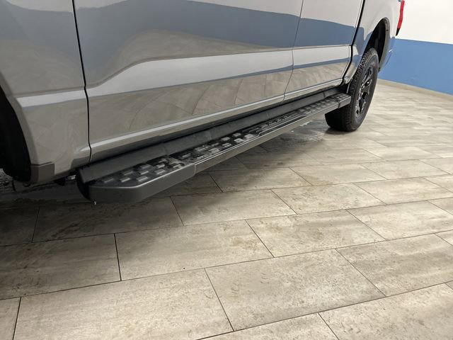 Used 2025 Ford F150 Lightning XLT image 37