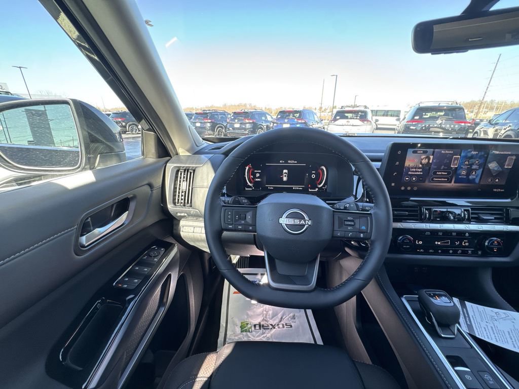 New 2026 Nissan Pathfinder SL image 14