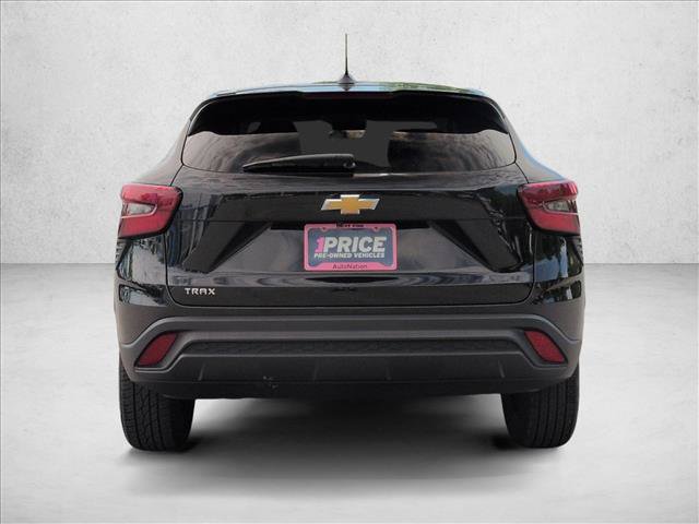 Used 2024 Chevrolet Trax LS FWD image 7