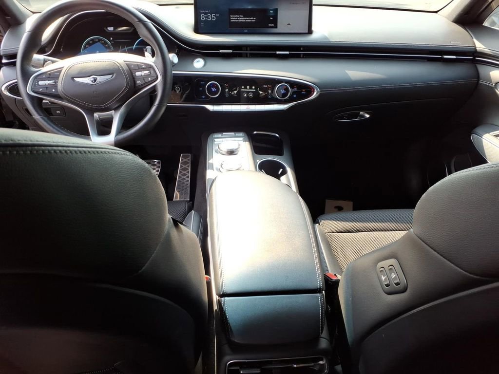 Used 2023 Genesis GV70 2.5T w/ Sport Prestige Package AWD/4WD image 13
