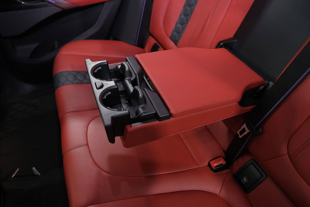 Used 2022 BMW X6 M w/ Competition Package image 32