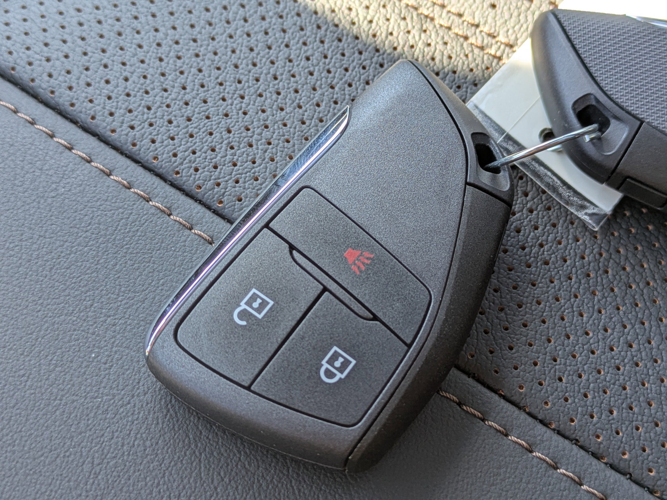 New 2026 Chevrolet Suburban High Country image 32