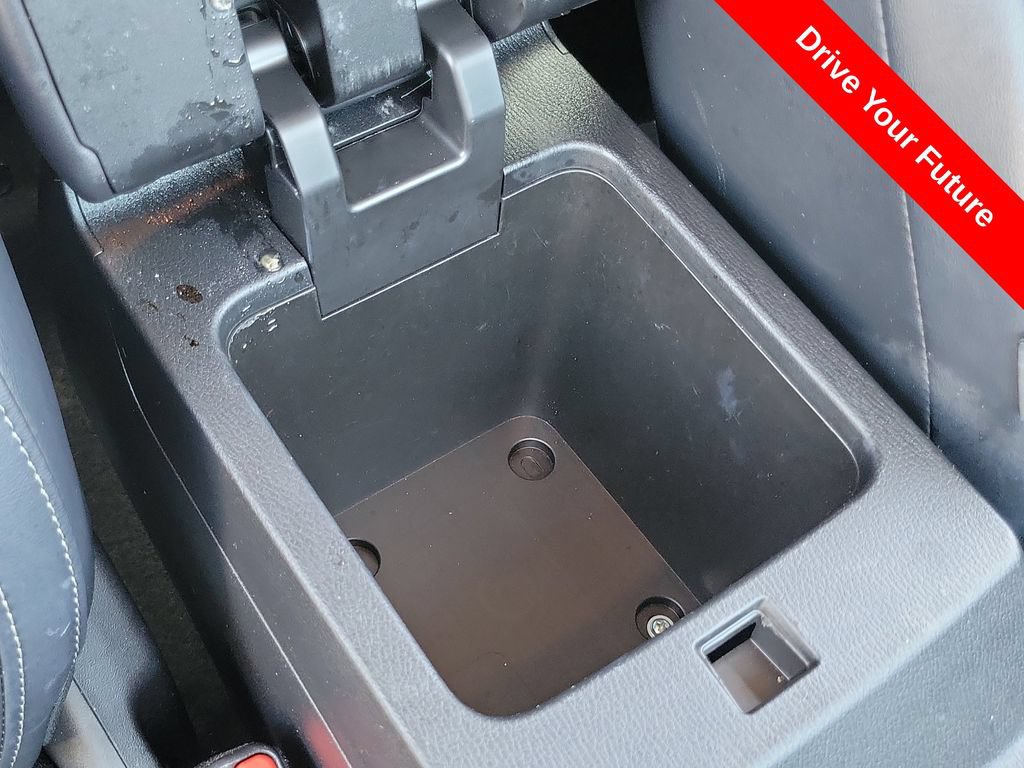 Used 2023 Mitsubishi Outlander SE FWD image 17