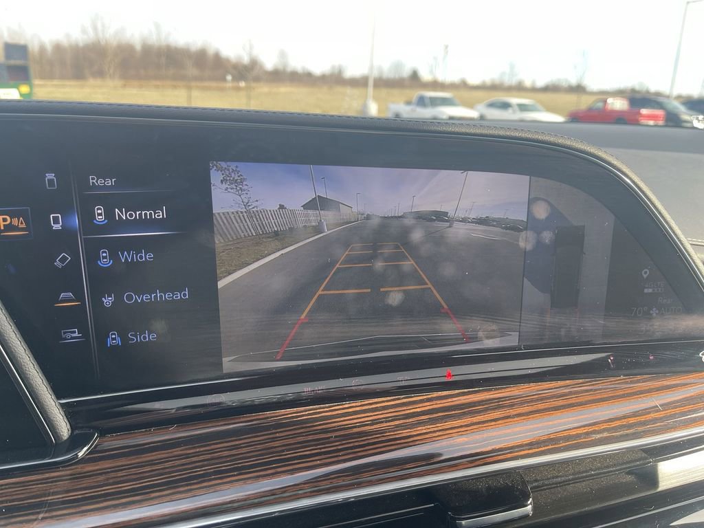 Used 2024 Cadillac Escalade Premium Luxury image 19