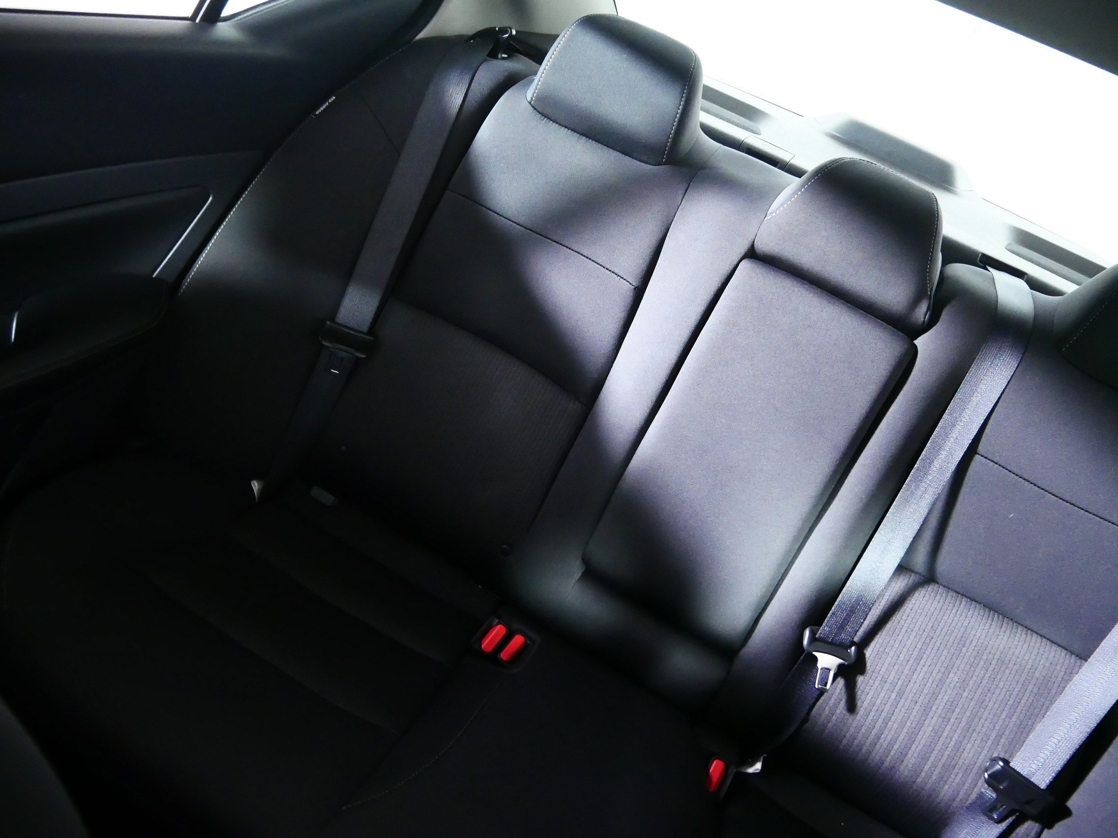 Used 2025 Nissan Altima 2.5 SV FWD image 12