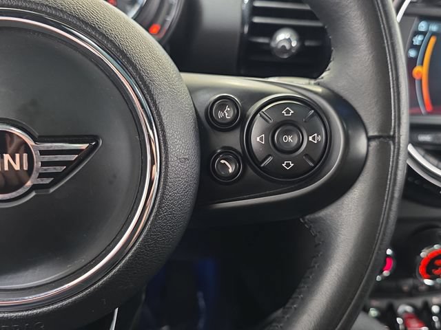 Used 2019 MINI Cooper Clubman ALL4 w/ Premium Package AWD/4WD image 17