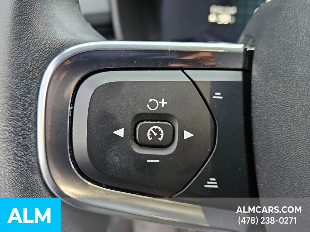 Used 2022 Volvo XC40 P8 Recharge Ultimate image 25