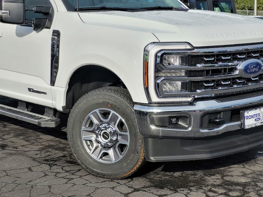New 2026 Ford F350 Lariat w/ FX4 Off-Road Package image 35