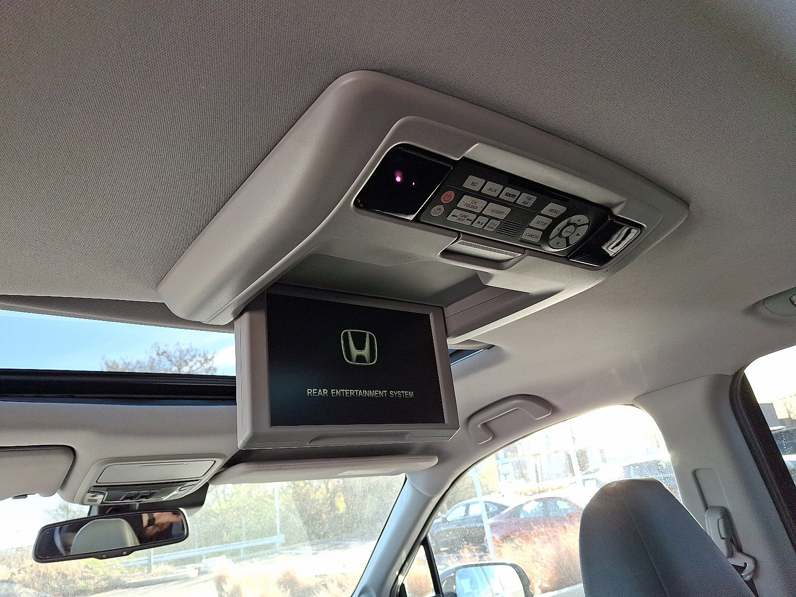 Used 2018 Honda Pilot Elite image 11