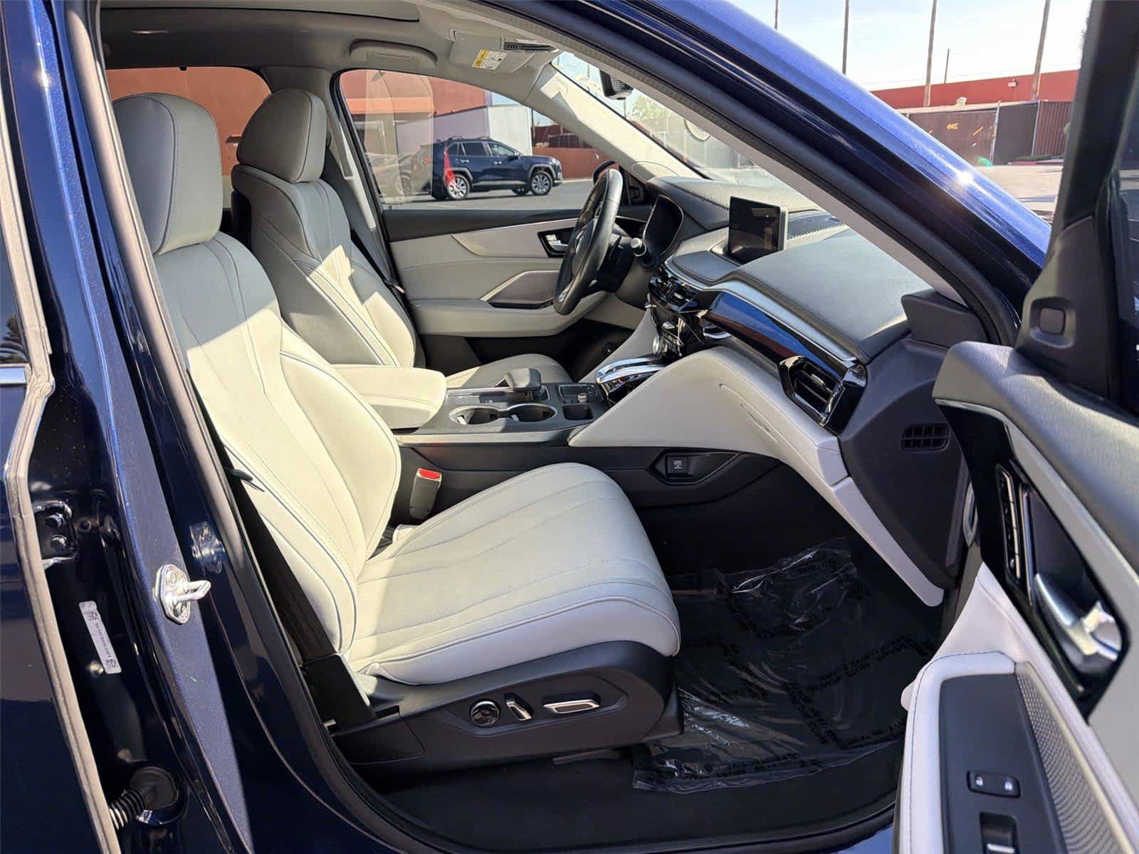 Used 2024 Acura MDX w/ Technology Package AWD/4WD image 15