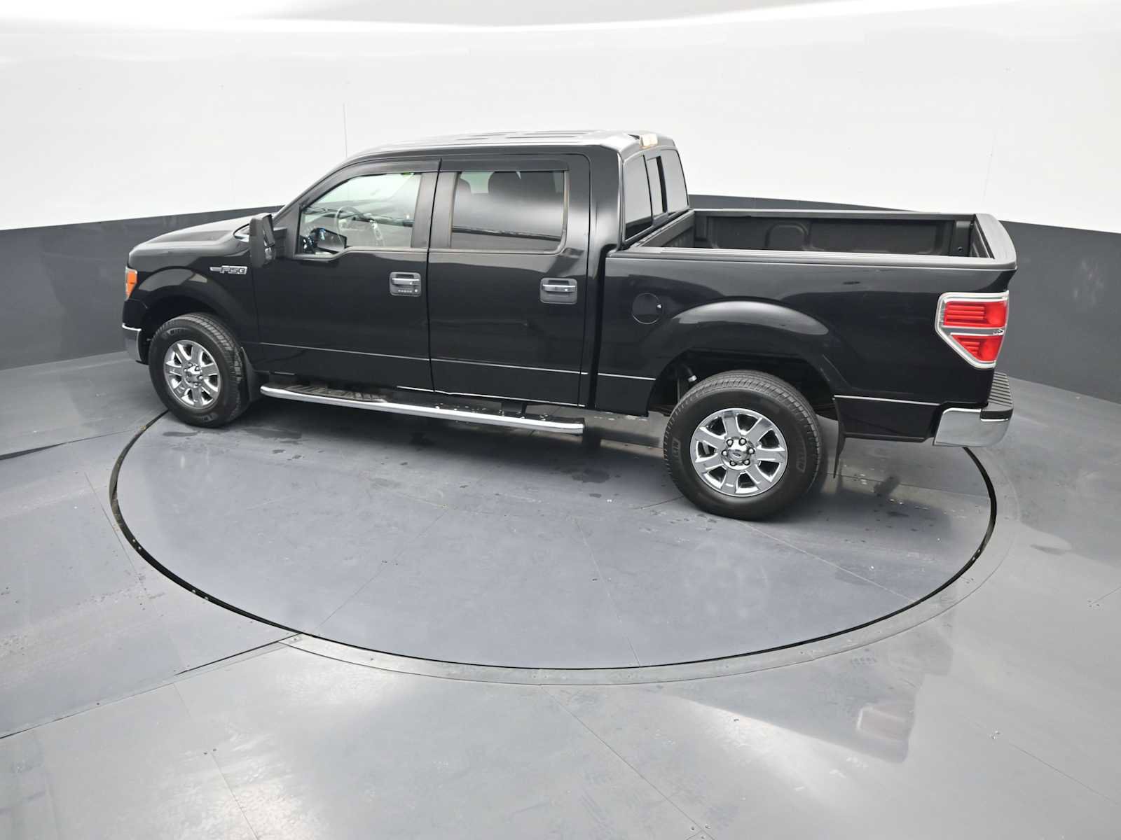 Used 2014 Ford F150 XLT w/ Equipment Group 302A Luxury image 27