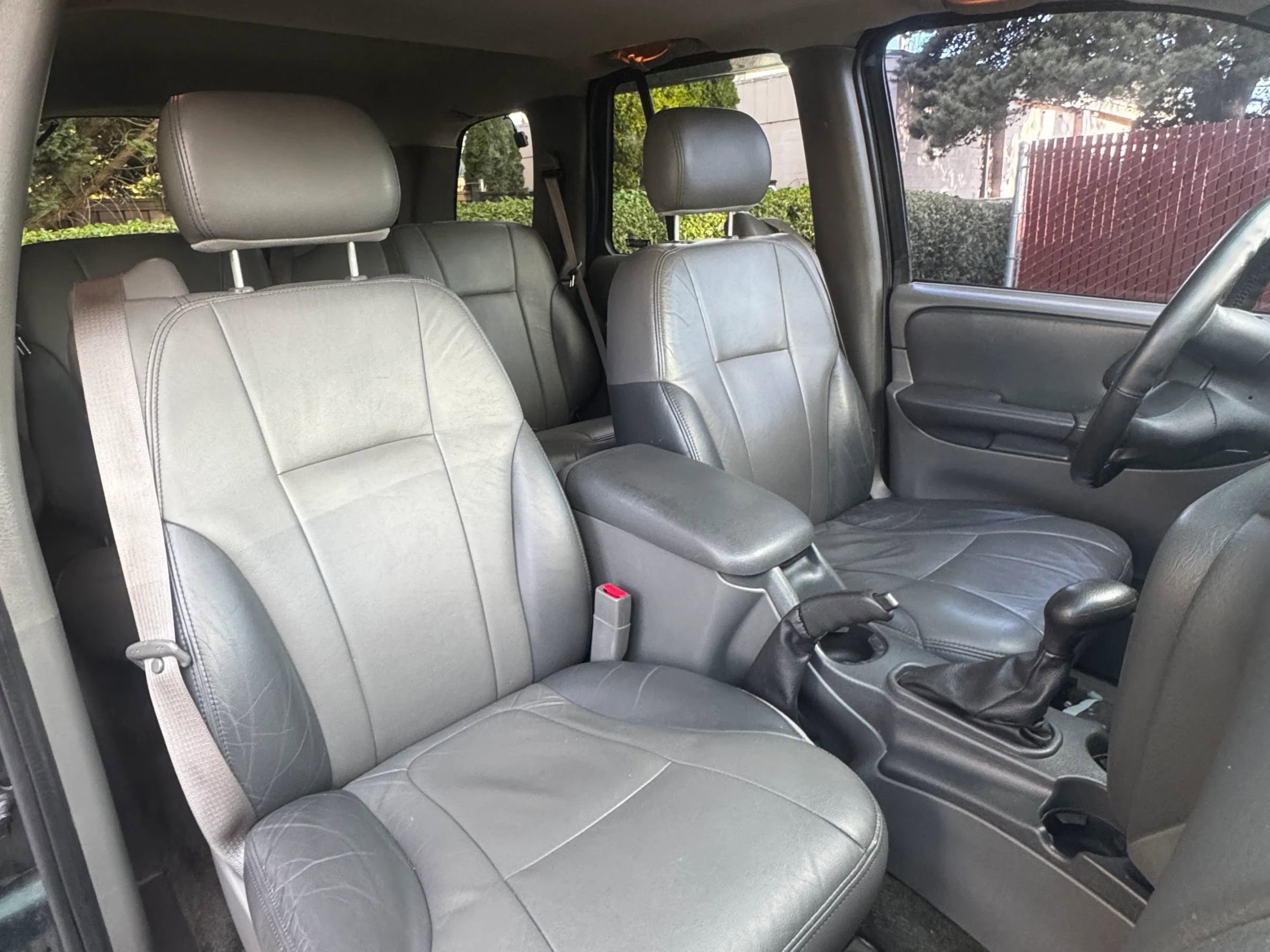 Used 2002 Chevrolet TrailBlazer LTZ image 9