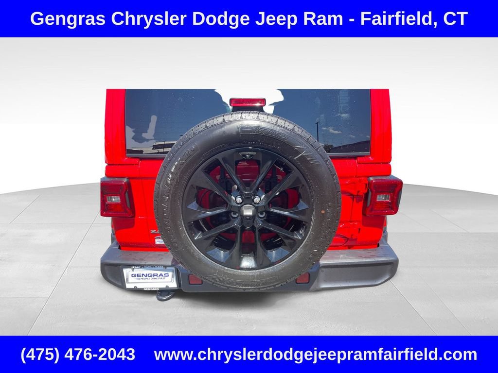 Certified 2025 Jeep Wrangler Unlimited Sahara AWD/4WD image 23