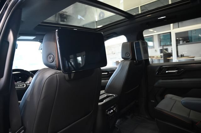New 2026 GMC Yukon XL AT4 w/ AT4 Premium Plus Package AWD/4WD image 22