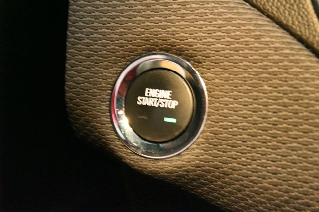 Used 2019 Chevrolet Cruze LT w/ LT True North Edition FWD image 23