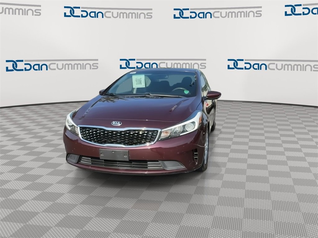 Used 2018 Kia Forte LX w/ LX Rear Camera Package image 3