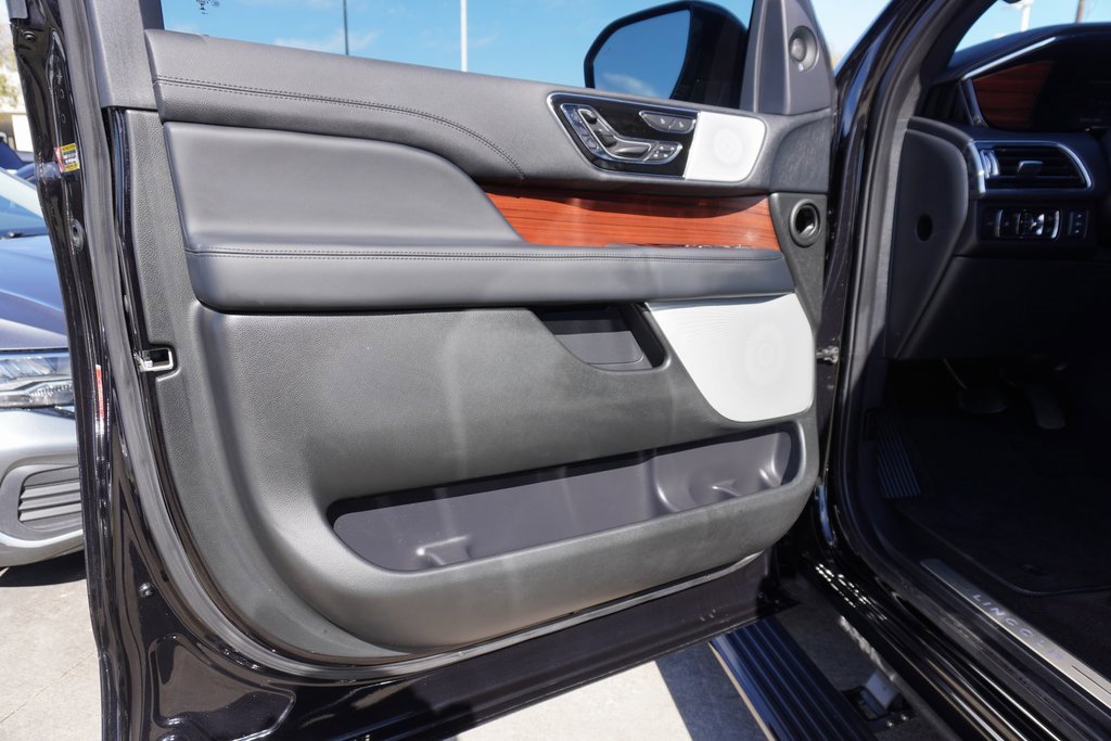 Used 2023 Lincoln Navigator L Reserve image 8
