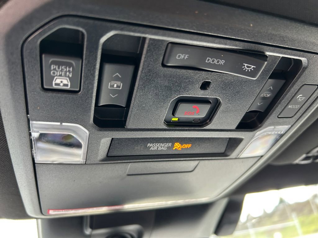 Used 2023 Toyota Tundra Platinum image 36