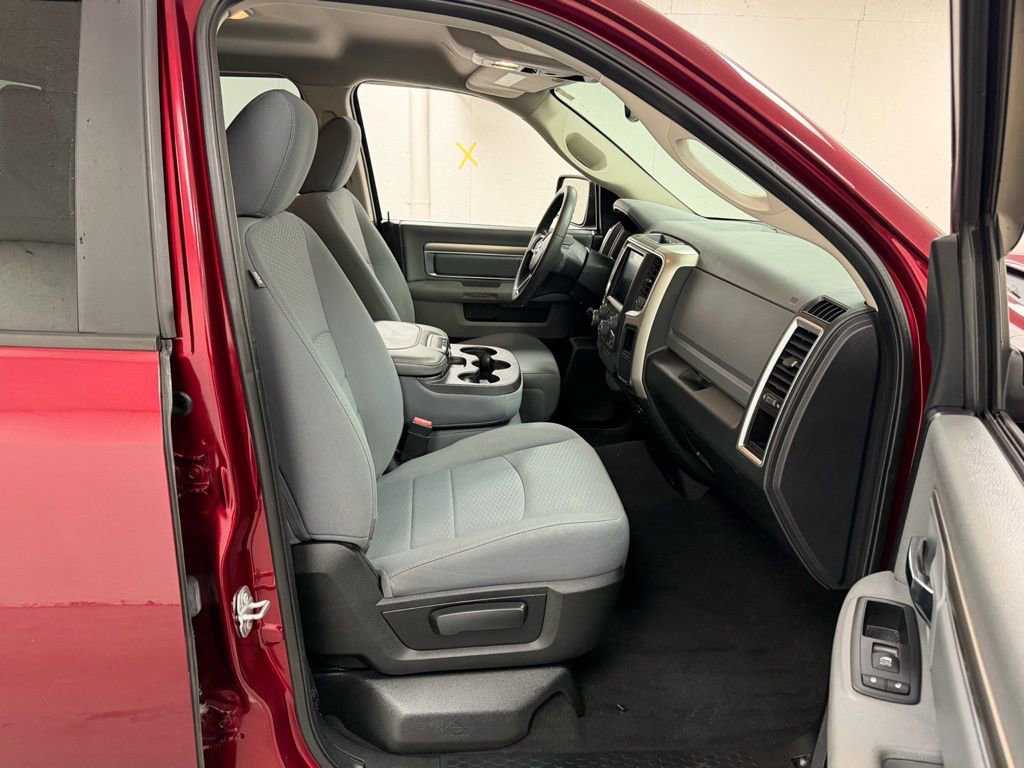 Used 2017 RAM 1500 Classic SLT image 8