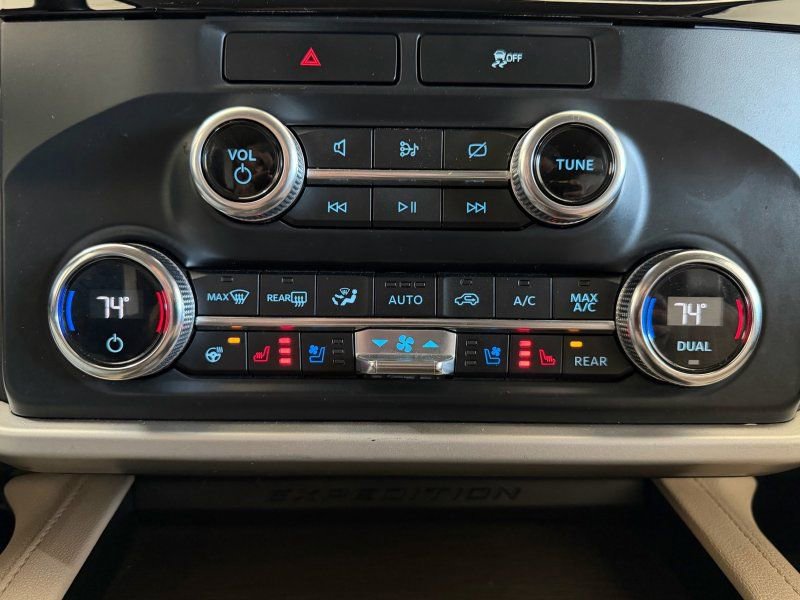 Used 2022 Ford Expedition Max Limited RWD image 28