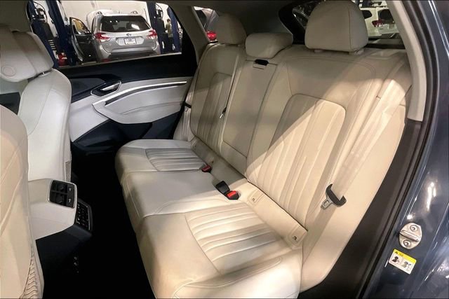 Certified 2024 Audi Q8 e-tron Premium Plus w/ Premium Plus Package image 26