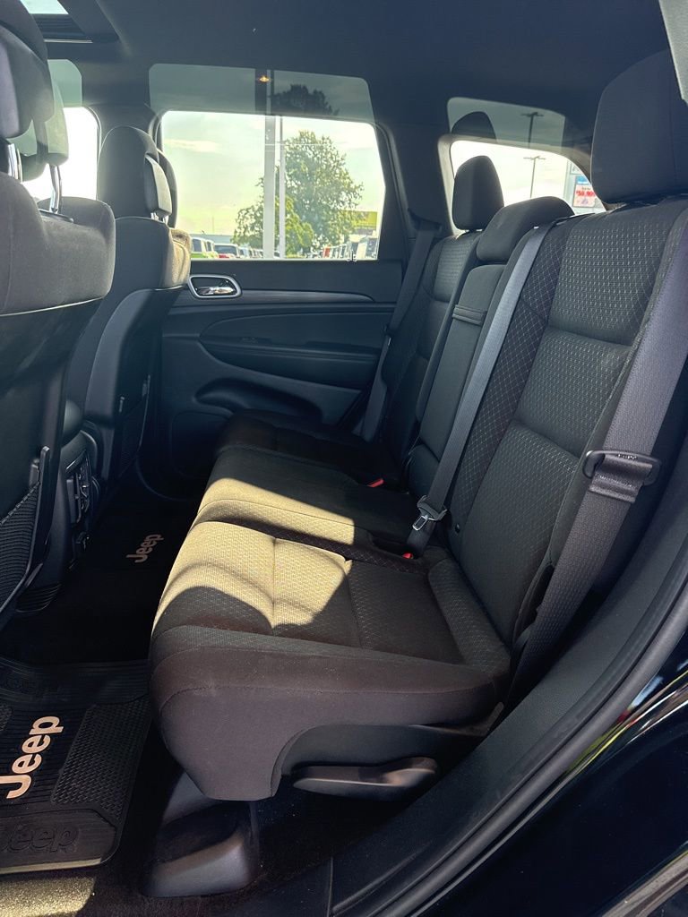 Used 2022 Jeep Grand Cherokee Laredo E w/ Security & Convenience Group image 23