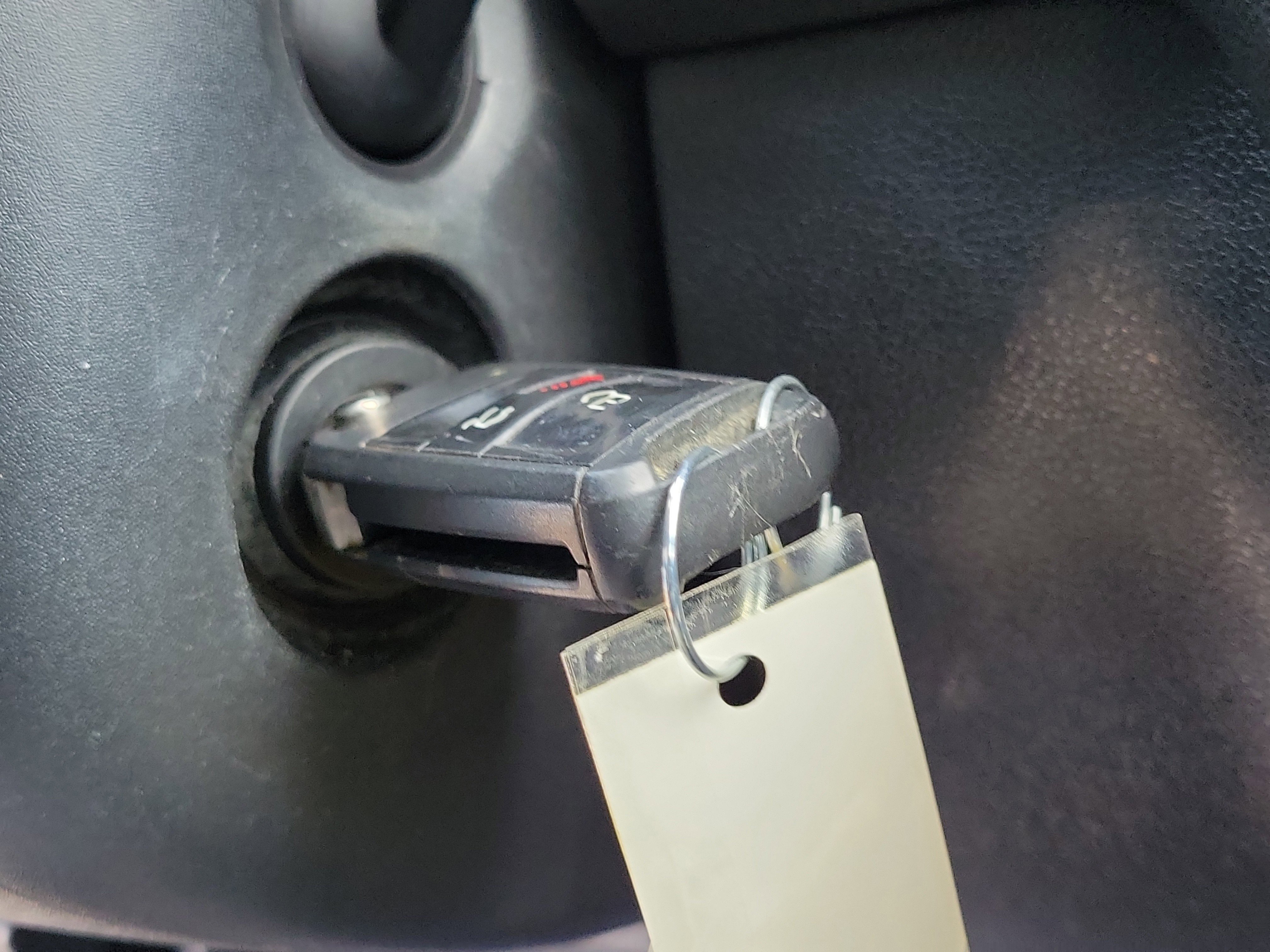 Used 2020 Volkswagen Tiguan S image 28