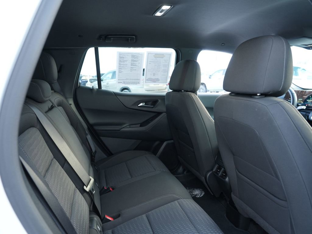 Used 2025 Chevrolet Equinox LT image 27