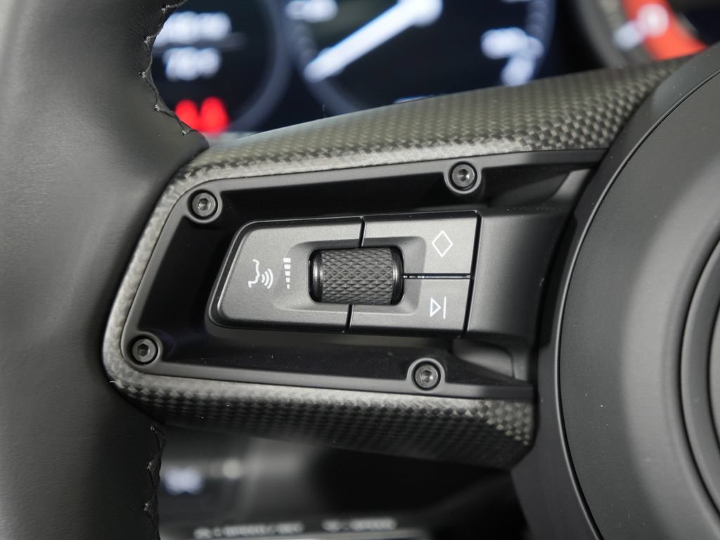 Certified 2022 Porsche 911 Carrera GTS RWD image 34
