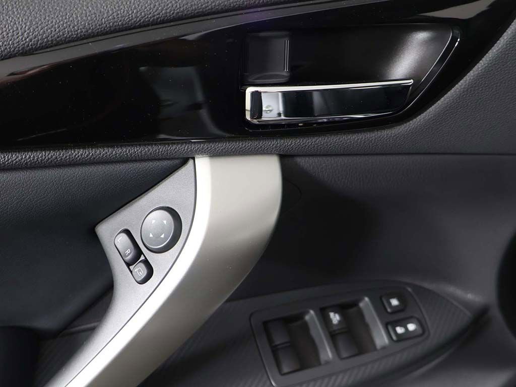 New 2026 Mitsubishi Eclipse Cross SE AWD/4WD image 32
