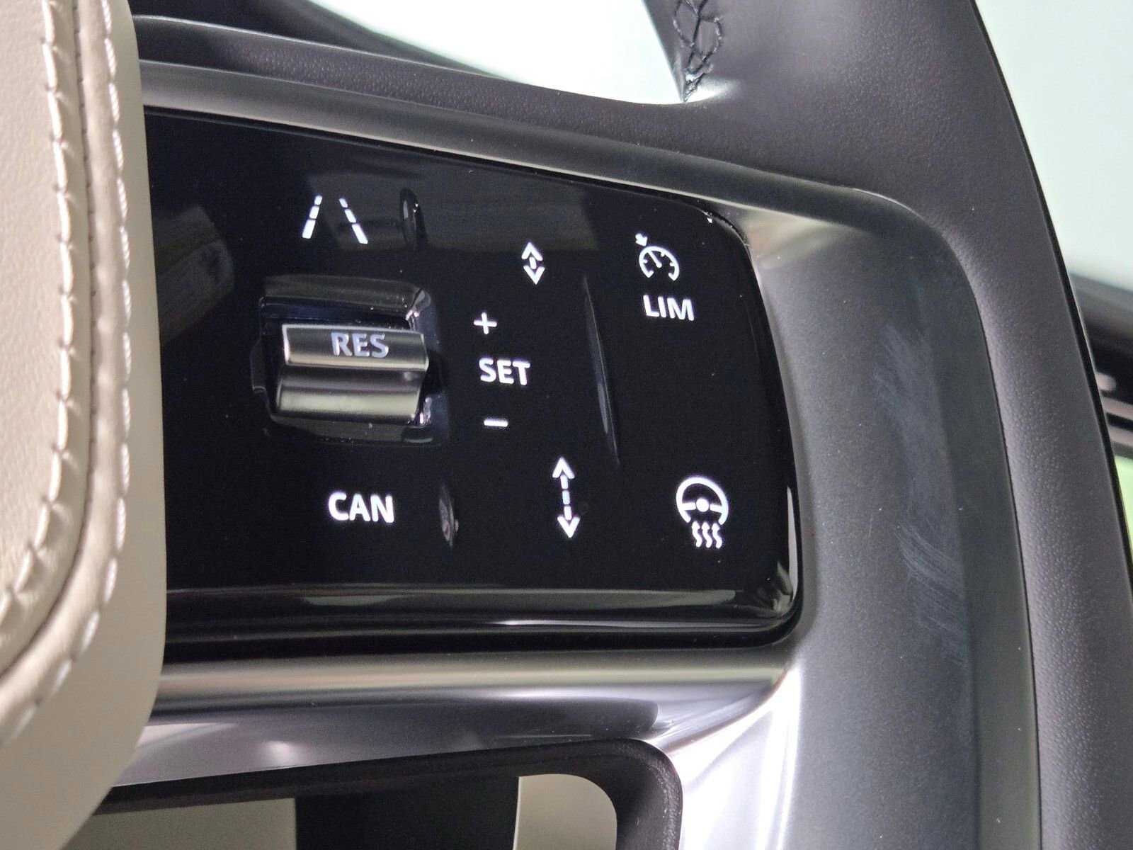 New 2026 Land Rover Range Rover Autobiography AWD/4WD image 25