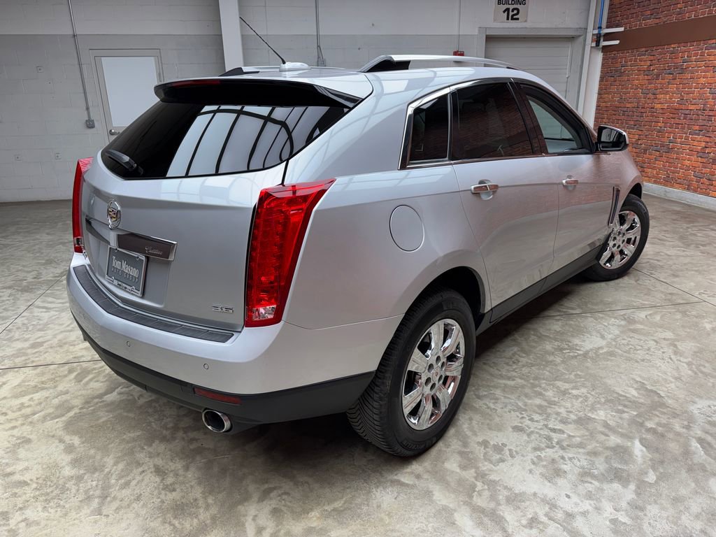 Used 2016 Cadillac SRX Luxury image 6