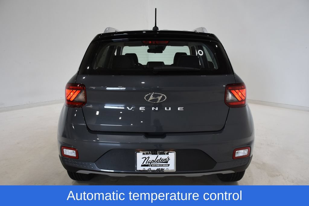 New 2026 Hyundai Venue SEL FWD image 5