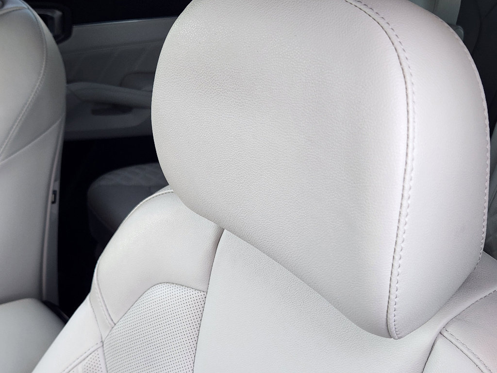 Certified 2023 Kia Sorento SX image 14