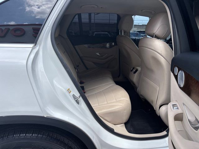 Used 2017 Mercedes-Benz GLC 300 4MATIC w/ Premium 3 Package image 53