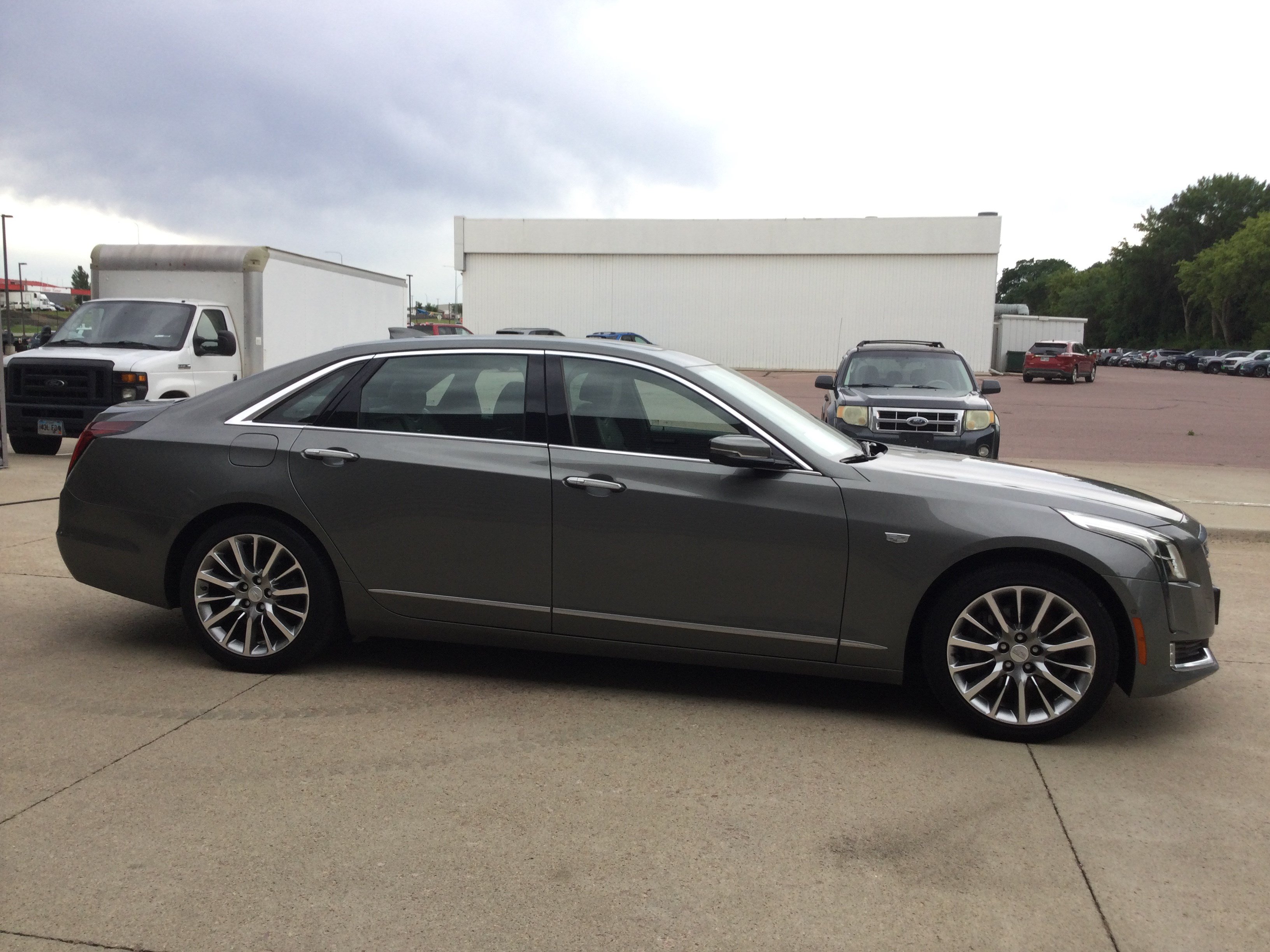 Used 2017 Cadillac CT6 Luxury AWD/4WD image 3