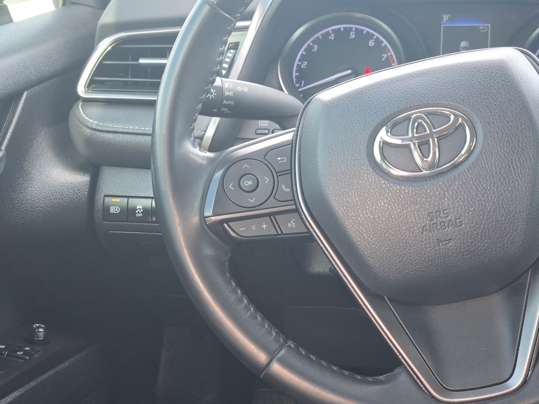 Used 2022 Toyota Camry SE FWD image 19