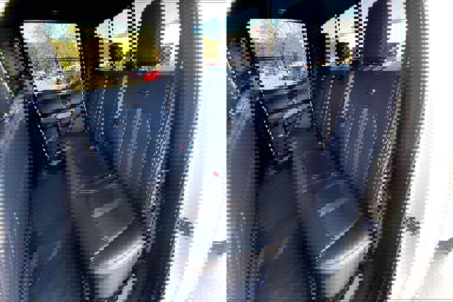 Used 2022 Ford F450 Platinum w/ FX4 Off-Road Package image 21