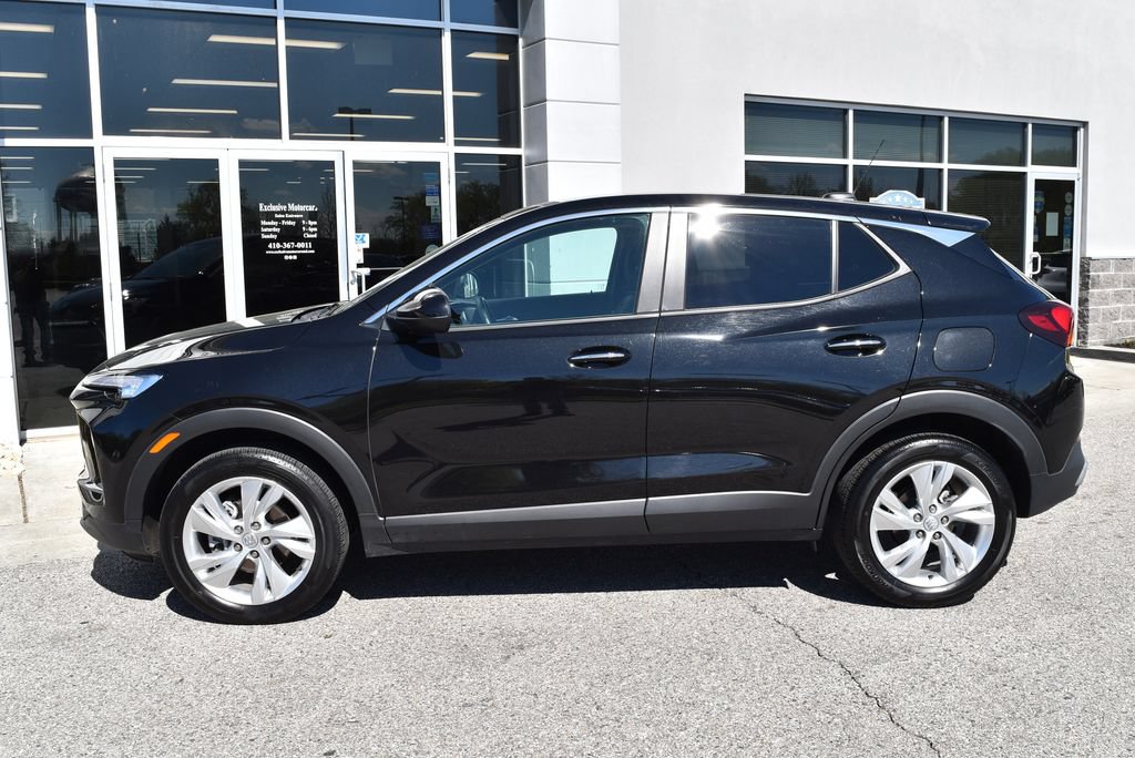 Used 2025 Buick Encore GX Preferred AWD/4WD image 4