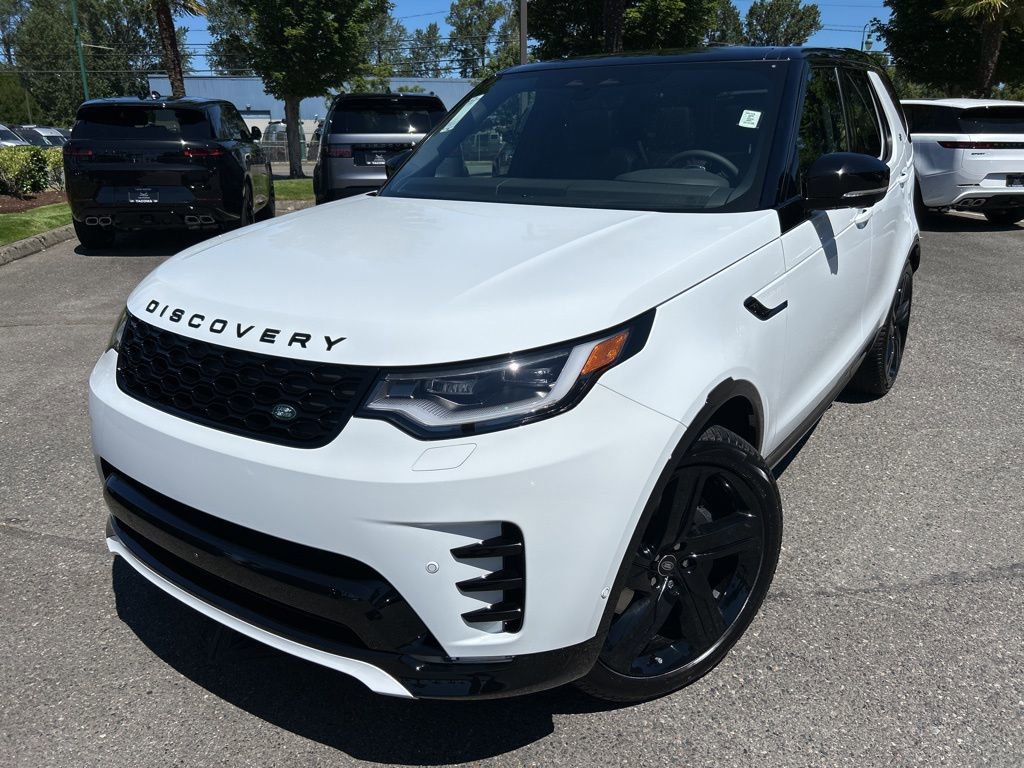 New 2025 Land Rover Discovery Dynamic SE image 1