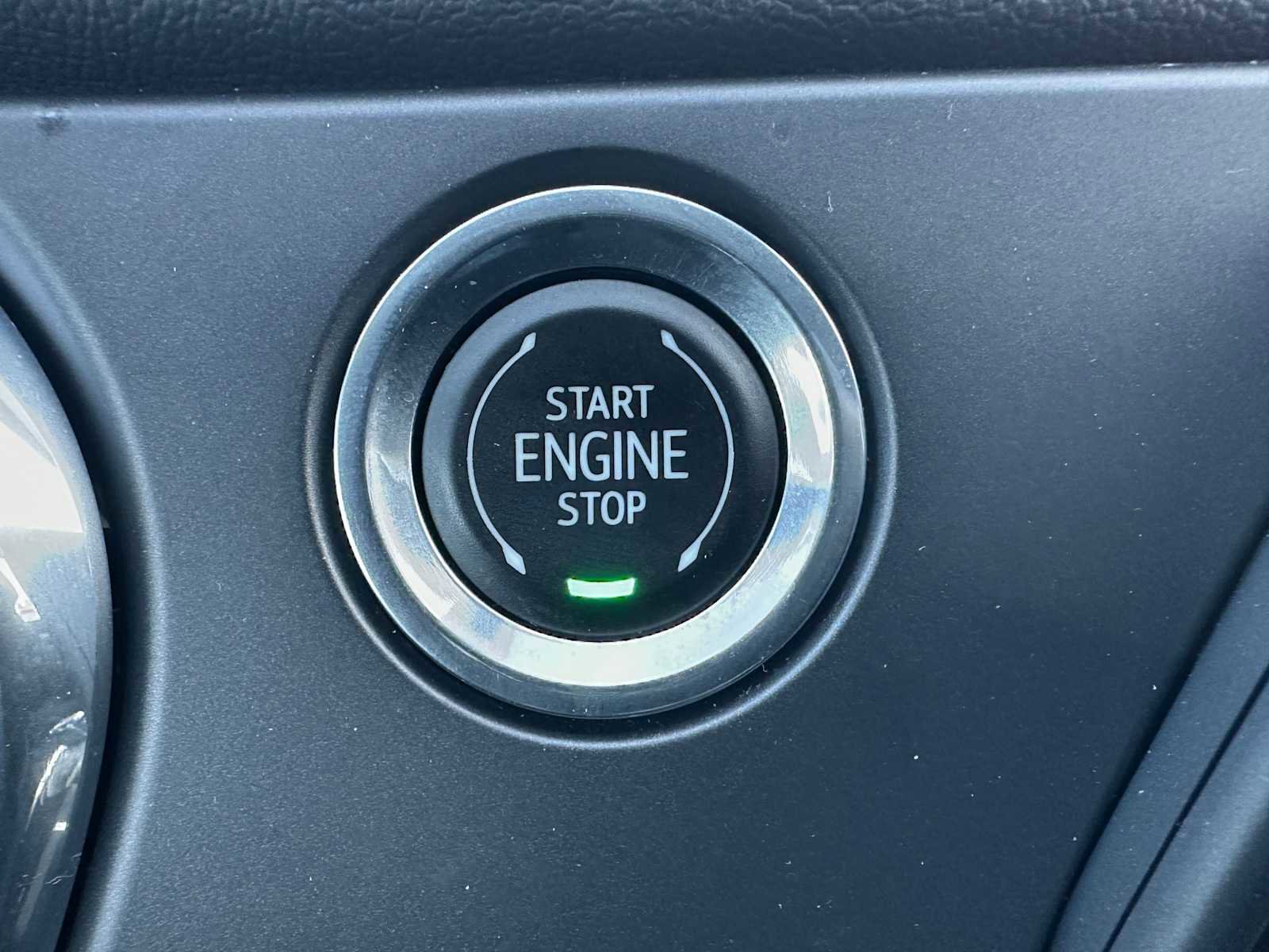 Used 2020 Chevrolet Blazer LT image 34