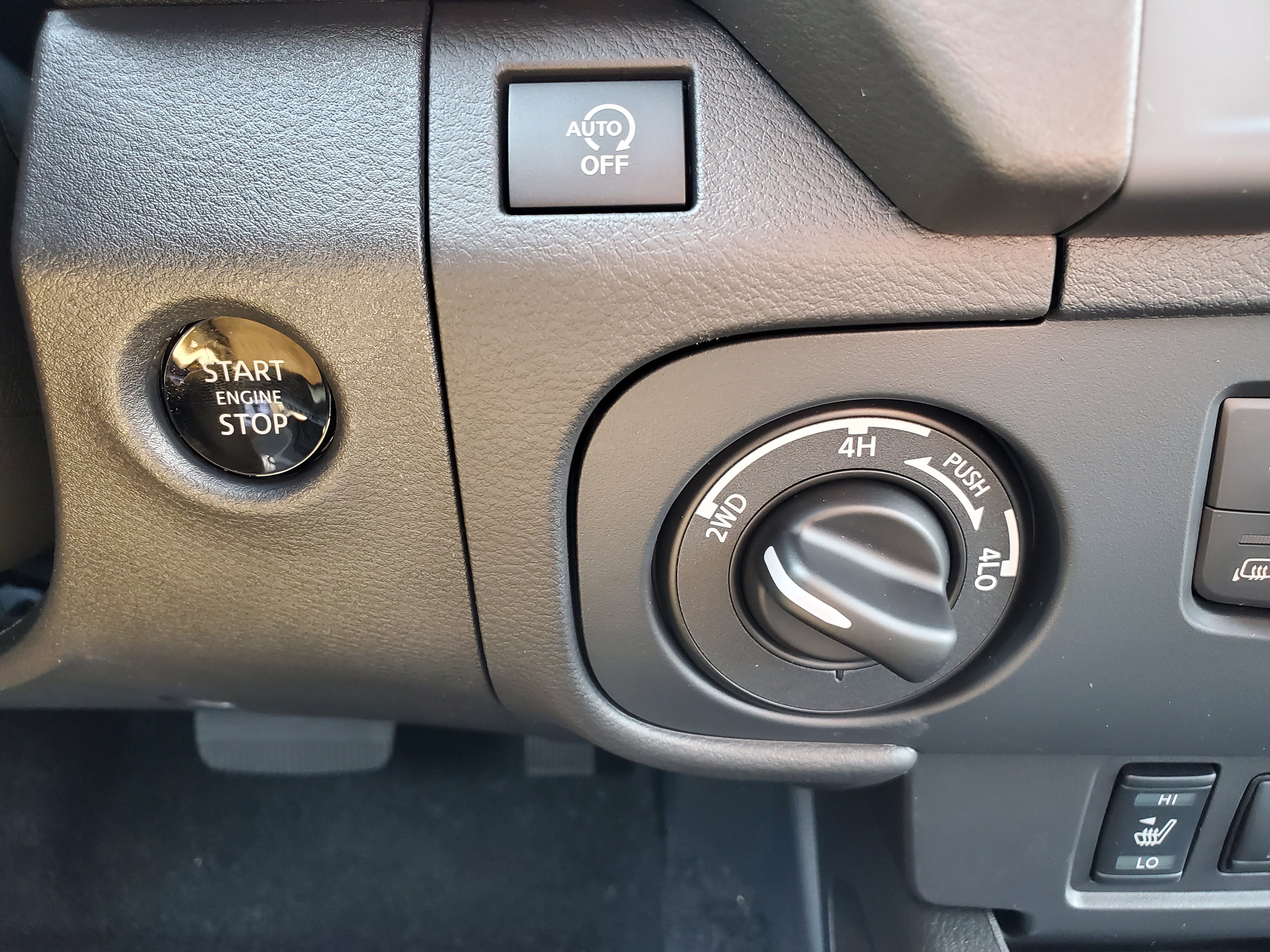 New 2026 Nissan Frontier SV w/ SV Convenience Package AWD/4WD image 18