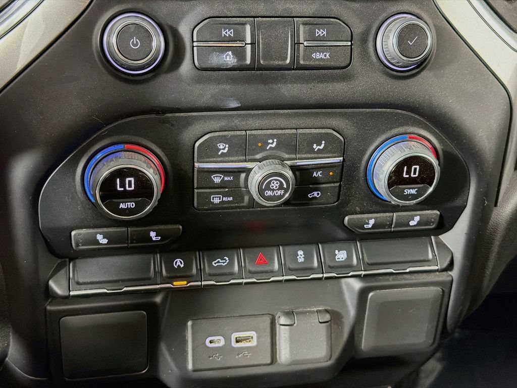 Used 2022 Chevrolet Silverado 1500 LT AWD/4WD image 15