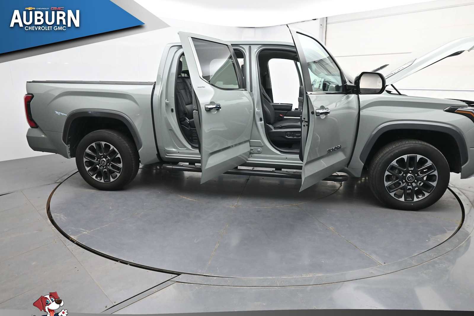 Used 2024 Toyota Tundra Limited AWD/4WD image 41