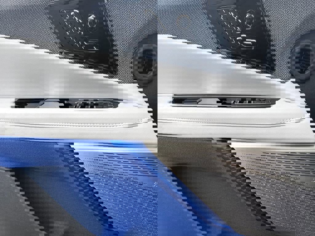 New 2026 Cadillac Optiq Sport 1 image 19