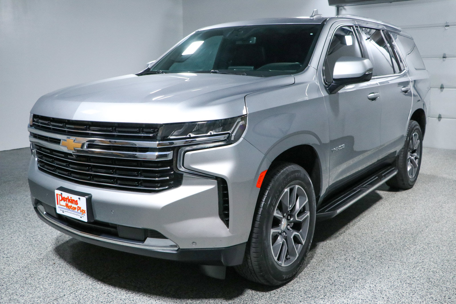 Used 2023 Chevrolet Tahoe LT w/ Luxury Package RWD image 37