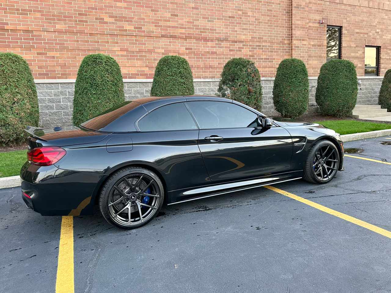 Used 2020 BMW M4 Convertible image 35