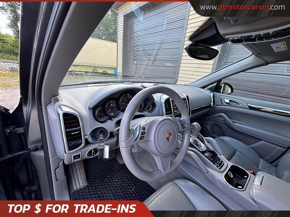 Used 2014 Porsche Cayenne Diesel Platinum Edition AWD/4WD image 24
