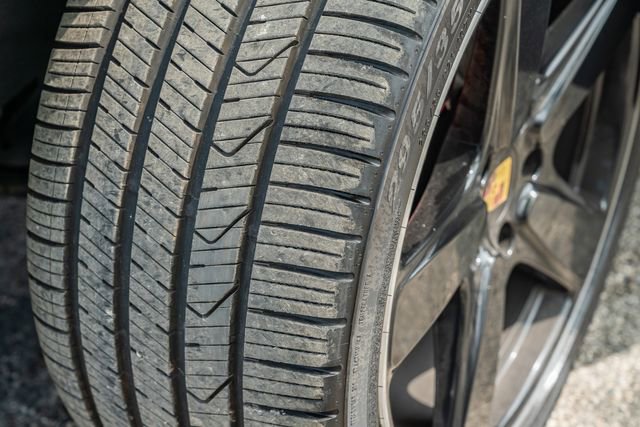 Used 2016 Porsche Cayenne Turbo AWD/4WD image 16