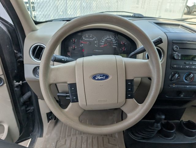 Used 2005 Ford F150 XLT AWD/4WD image 8